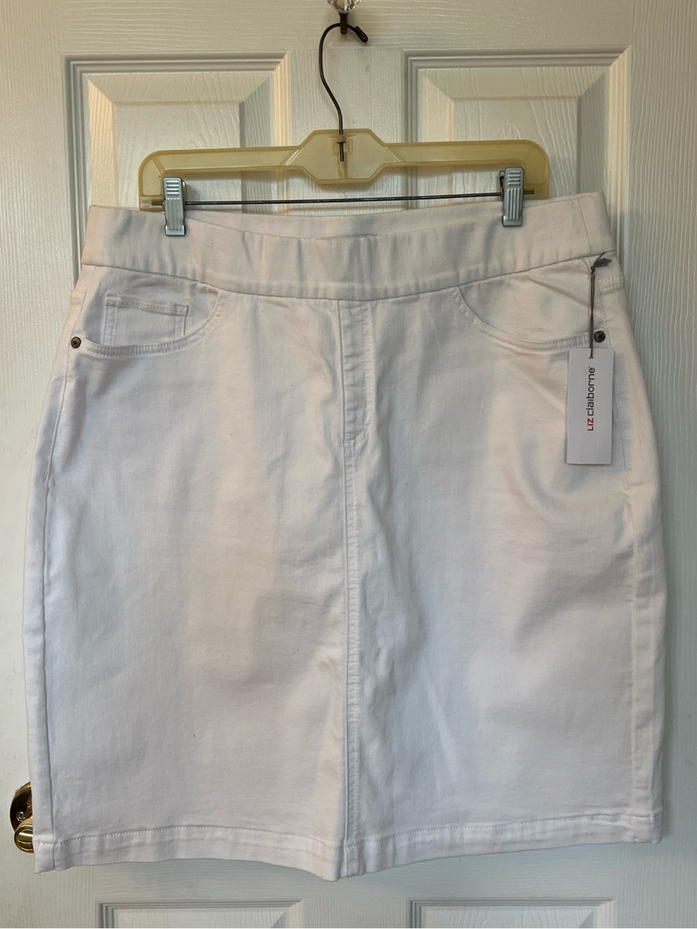 NWT Liz Claiborne White Denim Skirt Sz 18 Comfort Stretch Casual Western